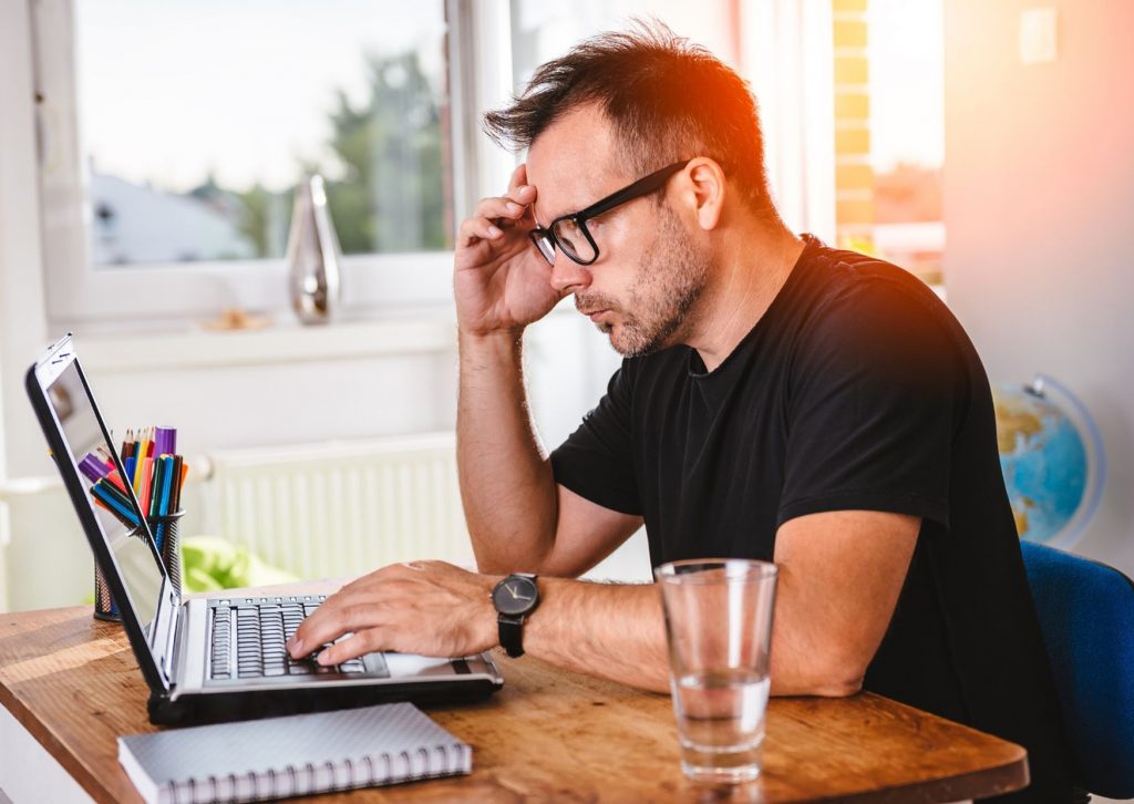 מערכת סינון אב”כ לממ”ד מורכבת ממס’ רכיבים כמו שסתום הדף ומסנן מוקדם אוויר/אבק  ,מפוח חשמל, ספק כח ועוד. חשוב להבין שרכיבים אלו עומדים בתקן ההישראלי ומותקנים נכון. כך בוחרים נכון, עבור להמשך הכתבה
